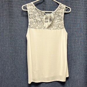 Reitmans Blouse Women’s White Lace Top Sleeveless Size L